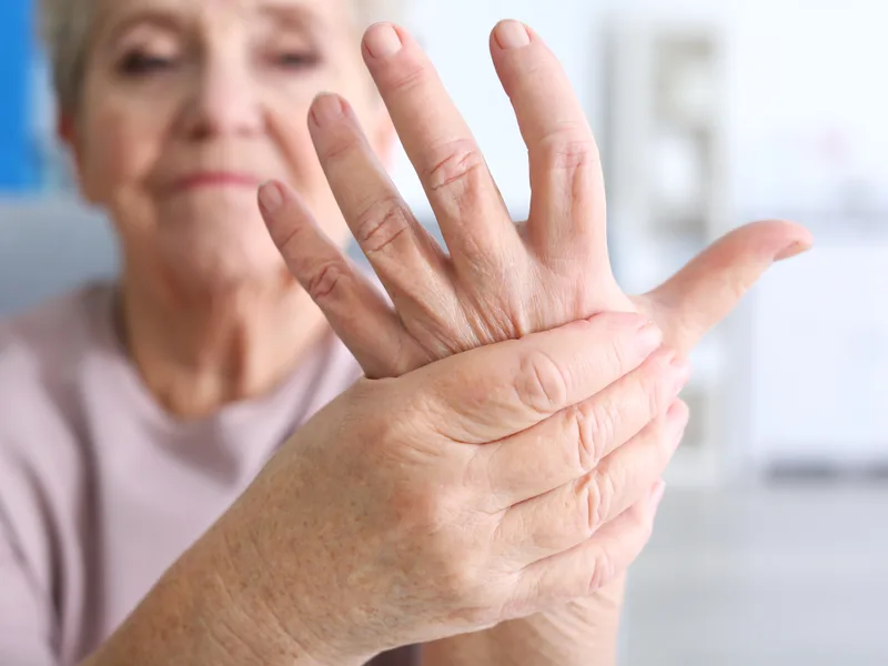 How Heights Chiropractic Center treats bursitis in Houston