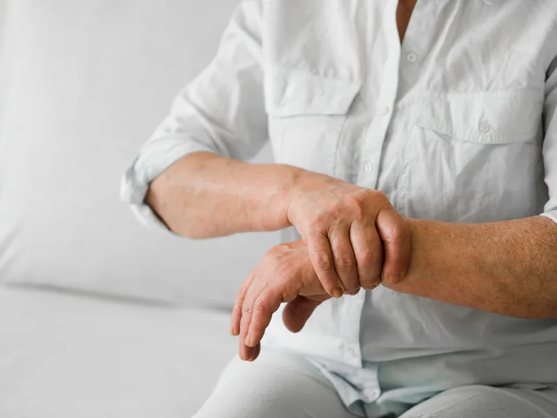Chiropractic care for carpal tunnel syndrome at Heights Chiropractic Center in Houston