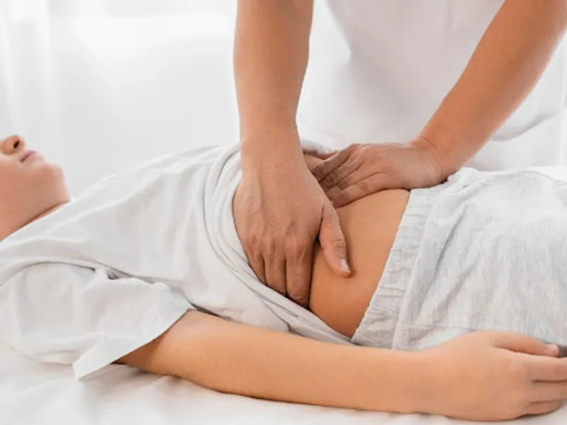 Heights Chiropractic Center treating digestive health in Houston