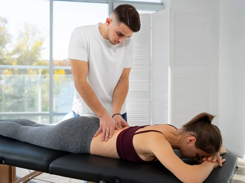 Chiropractic care for hip pain at Heights Chiropractic Center in Houston