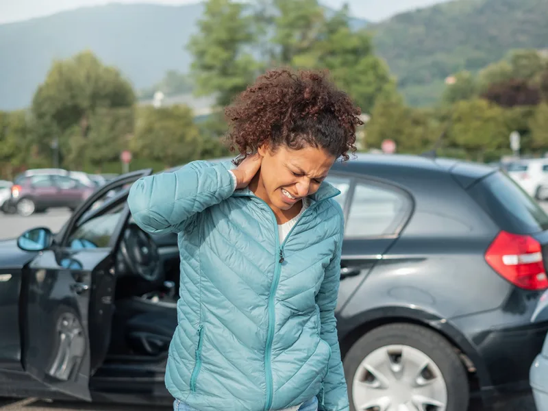 Heights Chiropractic Center treating whiplash in Houston